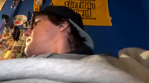 ulzlgshyyola online show from 03/24/26, 07:30