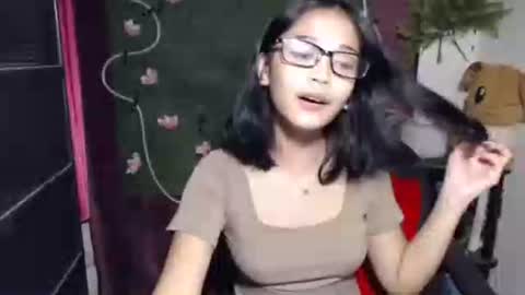 Snapshot of umi_pinay69xx chatting on 09/28/25, 07:47 umi online show from 09/28/25, 07:47