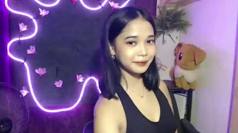 Snapshot of umi_pinay69xx chatting on 10/08/25, 08:23 umi online show from 10/08/25, 08:23