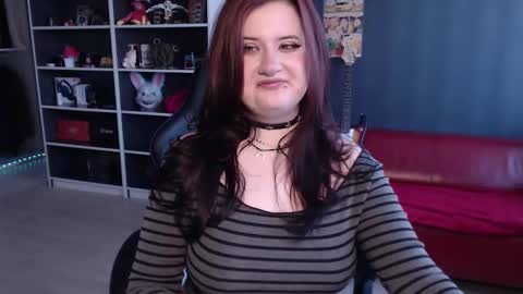 Julia online show from 02/04/26, 05:24