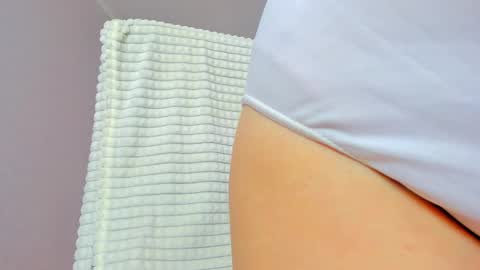 umnizza7777 online show from 02/21/25, 08:18