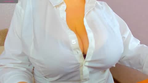 umnizza7777 online show from 03/08/25, 06:10