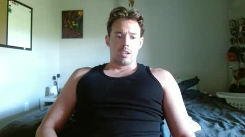 Snapshot of umphreak42 chatting on 05/02/26, 08:03 Andrew online show from 05/02/26, 08:03