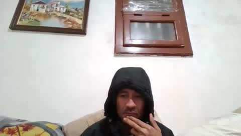 Snapshot of umzukaumtuga chatting on 01/10/26, 10:03 umzukaumtuga online show from 01/10/26, 10:03