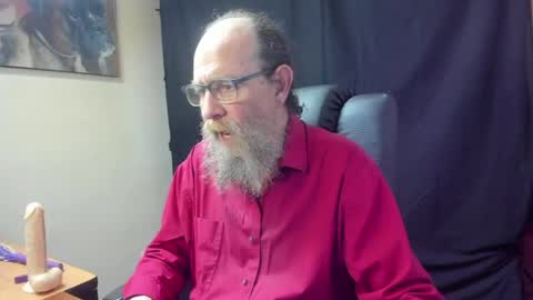 Uncle Hottie online show from 04/01/26, 05:21