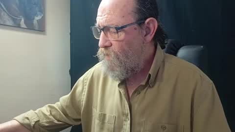 Uncle Hottie online show from 04/13/26, 05:29