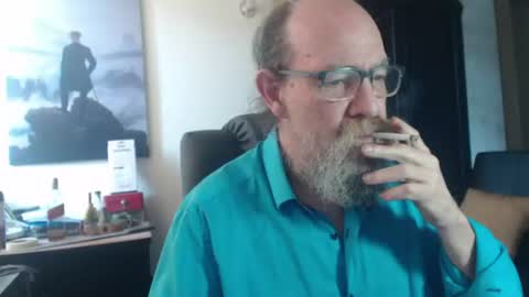 Snapshot of uncle_hottiecb chatting on 07/08/26, 03:49 Uncle Hottie online show from 07/08/26, 03:49