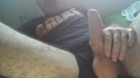 Snapshot of uncutgems818 chatting on 10/12/25, 02:05 uncutgems818 online show from 10/12/25, 02:05