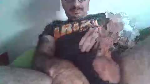 uncutgems818 online show from 12/05/25, 03:09