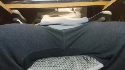 Under the desk online show from 10/26/25, 09:21