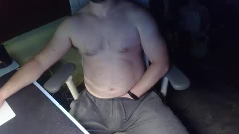 Under the desk online show from 03/31/26, 12:27