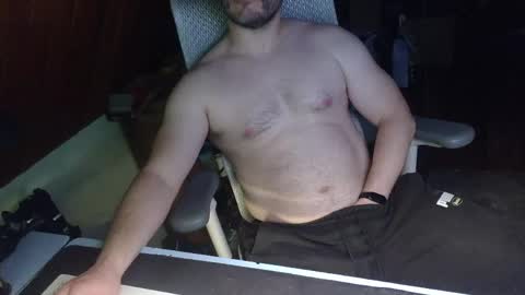 Under the desk online show from 04/16/26, 07:25