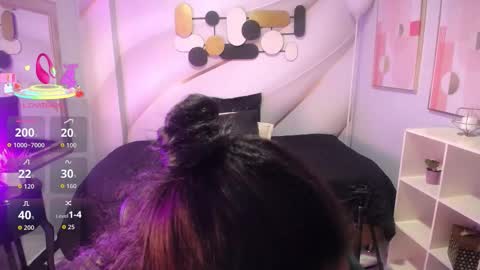 Samantha online show from 10/20/25, 11:32