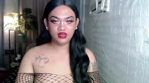 Snapshot of unforgettable_sin chatting on 09/11/25, 11:43 Bella Shamara Odett online show from 09/11/25, 11:43