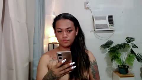Snapshot of unforgettable_sin chatting on 09/15/25, 04:51 Bella Shamara Odett online show from 09/15/25, 04:51