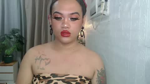Snapshot of unforgettable_sin chatting on 09/19/25, 04:03 Bella Shamara Odett online show from 09/19/25, 04:03