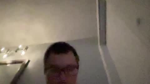 Snapshot of ungerisland chatting on 02/24/25, 12:52 ungerisland online show from 02/24/25, 12:52