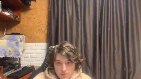 Anri online show from 10/27/25, 10:47