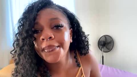 Snapshot of unholybaddie chatting on 10/07/25, 08:00 Unholybaddie online show from 10/07/25, 08:00