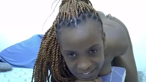 Snapshot of unholymercy chatting on 12/02/25, 01:44 mercy online show from 12/02/25, 01:44