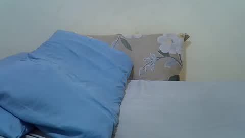 Snapshot of unholymercy chatting on 12/14/25, 10:53 mercy online show from 12/14/25, 10:53