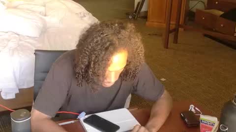 Uni Ball online show from 04/15/26, 11:17