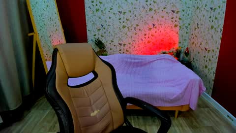 Call me Mira  thumbs up its make me happy online show from 04/09/26, 09:20