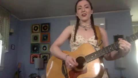 Lola Moonstone online show from 03/12/26, 05:19