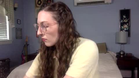 Lola Moonstone online show from 05/20/26, 03:18