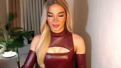 Miss Andrea online show from 10/04/25, 04:38