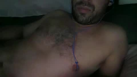 Snapshot of universalstudihoes chatting on 10/10/25, 10:36 universalstudihoes online show from 10/10/25, 10:36