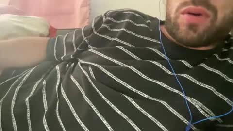 Snapshot of universalstudihoes chatting on 11/04/25, 09:36 universalstudihoes online show from 11/04/25, 09:36