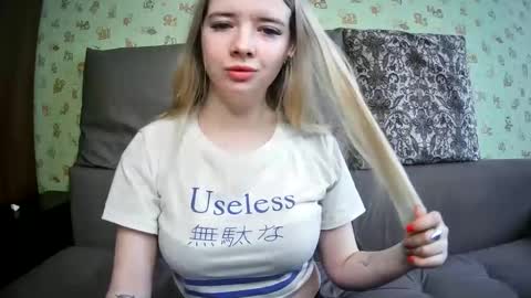 UniverseEmily online show from 02/28/25, 07:05