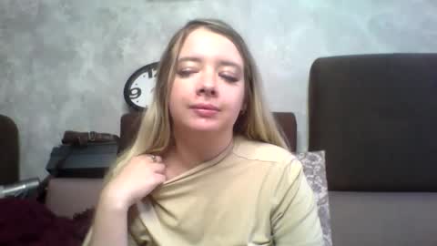 UniverseEmily online show from 09/26/25, 07:23