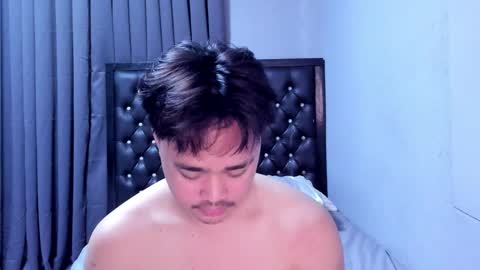 Snapshot of unloadedcumxxx chatting on 12/19/25, 05:58 Miss online show from 12/19/25, 05:58