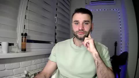 Snapshot of unnknow2024 chatting on 04/10/26, 06:23 SlavaVibes online show from 04/10/26, 06:23