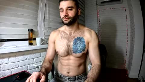 Snapshot of unnknow2024 chatting on 04/15/26, 06:37 SlavaVibes online show from 04/15/26, 06:37