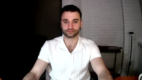 Snapshot of unnknow2024 chatting on 04/23/26, 06:21 SlavaVibes online show from 04/23/26, 06:21