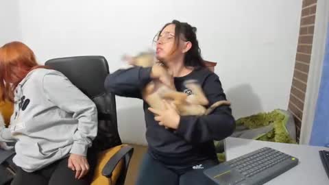 Snapshot of until_wet chatting on 03/07/25, 02:46 Kary and jhoa online show from 03/07/25, 02:46