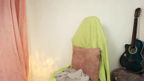 Snapshot of unu_nai chatting on 02/12/26, 01:11 new INSTA online show from 02/12/26, 01:11