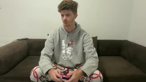 Stepbro online show from 04/15/26, 10:55