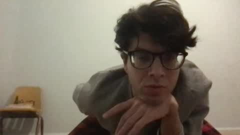 Snapshot of upsetboy chatting on 01/12/25, 12:39 deaf mute boy online show from 01/12/25, 12:39