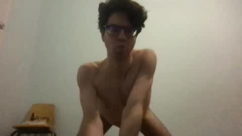 Snapshot of upsetboy chatting on 01/13/25, 02:39 deaf mute boy online show from 01/13/25, 02:39