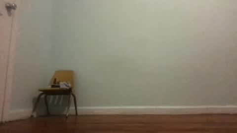 Snapshot of upsetboy chatting on 01/21/25, 04:32 deaf mute boy online show from 01/21/25, 04:32