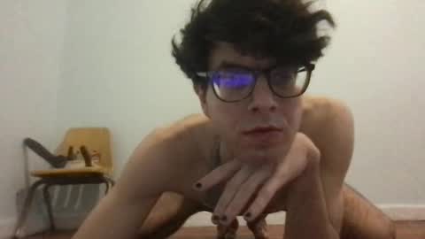 Snapshot of upsetboy chatting on 01/30/25, 06:54 deaf mute boy online show from 01/30/25, 06:54