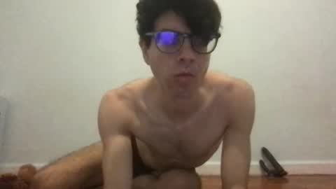 Snapshot of upsetboy chatting on 11/19/25, 08:31 deaf mute boy online show from 11/19/25, 08:31