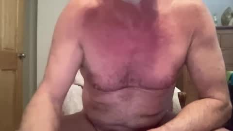 Snapshot of upton64 chatting on 02/05/25, 09:36 Oak Cock online show from 02/05/25, 09:36