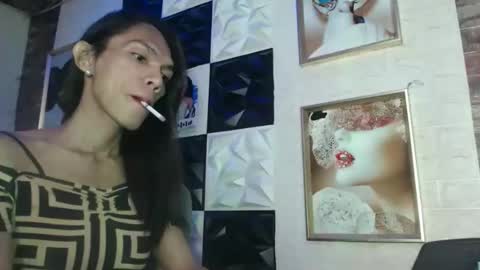 Snapshot of ur_chrizzy_fav chatting on 10/16/25, 03:02 chrizzy online show from 10/16/25, 03:02