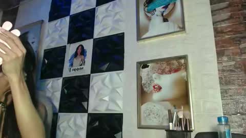 Snapshot of ur_chrizzy_fav chatting on 11/03/25, 05:36 chrizzy online show from 11/03/25, 05:36