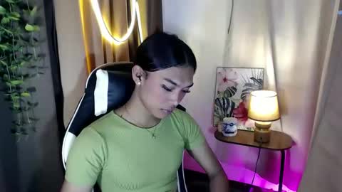 Snapshot of ur_dazzlingmorenaxx chatting on 11/11/25, 06:02 ur_dazzlingmorenaxx online show from 11/11/25, 06:02